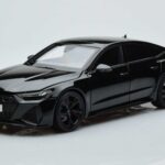 Audi RS7 C8 Sportback Mørk Kengfai 1:18