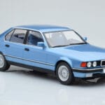 BMW 7-serie E32 730i Blå MCG 1:18