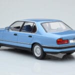 BMW 7-serie E32 730i Blå MCG 1:18