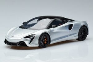 McLaren Artura Coupé Sølv GT Spirit 1:18