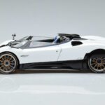 Pagani Pagani Zonda HP Barchetta Kulfiber Hvid LCD 1:18 1:18 Metal