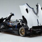 Pagani Pagani Zonda HP Barchetta Kulfiber Hvid LCD 1:18 1:18 Metal