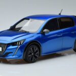 Peugeot Peugeot 208 GT Line Blå Otto 1:18 1:18 Resin