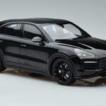 Porsche Porsche Cayenne S Coupe Minichamps 1:18 1:18 Metal