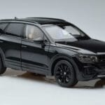 Volkswagen Volkswagen Touareg CR Sort FAW 1:18 1:18 Metal