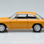 Alfa Romeo 1750 GTV Gul Norev 1:18 - image 4 of 7