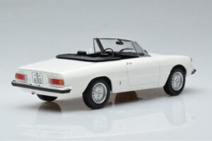 Alfa Romeo 2000 Spider Hvid Norev 1:18 187882 Metal — billede 2 af 7