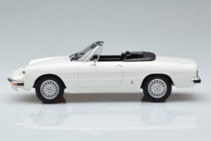 Alfa Romeo 2000 Spider Hvid Norev 1:18 187882 Metal — billede 4 af 7