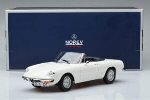 Alfa Romeo 2000 Spider Hvid Norev 1:18 187882 Metal — billede 7 af 7