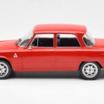 Alfa Romeo Giulia Nuova Super Rød Custom Wheels MCG 1:18 MCG18333 - image 3 of 6