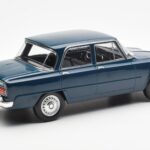 Alfa Romeo Giulia TI Petrol Blå Norev 1:18 - image 2 of 6
