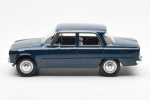 Alfa Romeo Giulia TI Petrol Blå Norev 1:18 187971 Metal — billede 3 af 6