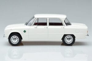 Alfa Romeo Giulia Ti Super Norev 1:18 187970 Metal — billede 3 af 6