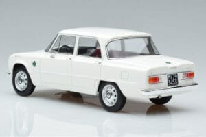Alfa Romeo Giulia Ti Super Norev 1:18 187970 Metal — billede 5 af 6