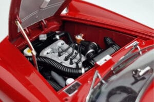 Alfa Romeo Giulietta SV #24 Targa Florio 1958 Kyosho 1:18 08957B Metal — billede 8 af 9