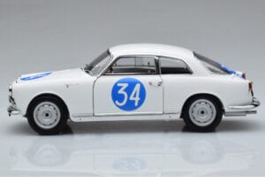 Alfa Romeo Giulietta SV #34 Targa Florio 1960 Kyosho 1:18 08957C Metal — billede 4 af 9