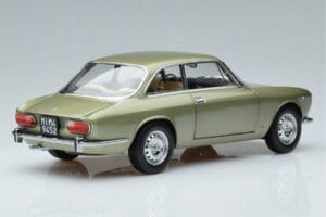 Alfa Romeo GTV 2000 Grøn Begrænset Udgave Norev 1:18 187913 Metal — billede 3 af 7