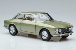 Alfa Romeo GTV 2000 Grøn Begrænset Udgave Norev 1:18 187913 Metal — billede 5 af 7