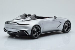 Aston Martin V12 Speedster Sølv GT Spirit 1:18 GT430 Resin — billede 2 af 6