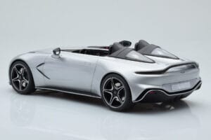 Aston Martin V12 Speedster Sølv GT Spirit 1:18 GT430 Resin — billede 5 af 6