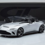 Aston Martin V12 Speedster Sølv GT Spirit 1:18 - image 6 of 6
