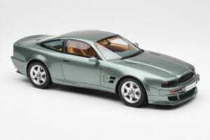 Aston Martin V8 Vantage Grøn GT Spirit 1:18 GT345 Resin — billede 4 af 6