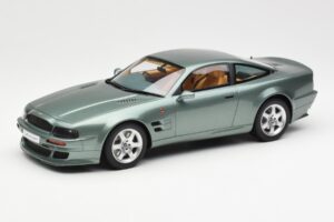 Aston Martin V8 Vantage Grøn GT Spirit 1:18 GT345