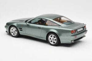Aston Martin V8 Vantage Grøn GT Spirit 1:18 GT345 Resin — billede 5 af 6