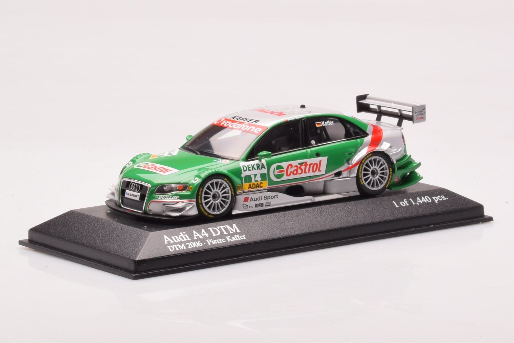 Audi A4 B7 DTM Team Phoenix #14 F. Kaffer DTM 2006 Minichamps 1:43 400061514 Metal — billede 2 af 4