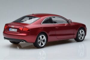 Audi A5 B8 Granatærterød Norev 1:18 188352 Metal — billede 3 af 7