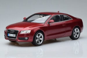 Audi A5 B8 Granatærterød Norev 1:18 188352 Metal