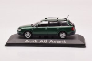 Audi A6 C5 Avant Grøn Minichamps 1:43 5010106213