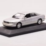 Audi A8 D2 Sølv Grøn Stribe Minichamps 1:43 - image 2 of 4
