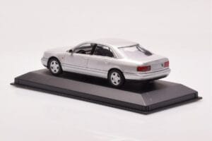 Audi A8 D2 Sølv Minichamps 1:43 433013006 Metal — billede 3 af 4
