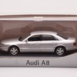 Audi A8 D2 Sølv Minichamps 1:43 - image 4 of 4