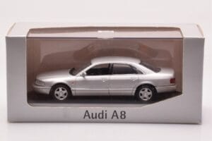Audi A8 D2 Sølv Minichamps 1:43 433013006 Metal — billede 4 af 4