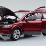 Audi Q7 4L Granatrod Kyosho 1:18 - image 2 of 8