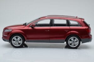 Audi Q7 4L Granatrod Kyosho 1:18 09222R Metal — billede 4 af 8