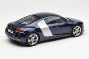 Audi R8 4.2 FSI V8 Blå Kyosho 1:18 09213BL Metal — billede 3 af 8