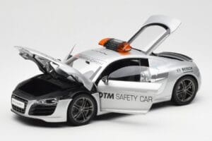 Audi R8 5.2 DTM Safety Car 2010 Kyosho 1:18 09216DTM Metal — billede 2 af 8