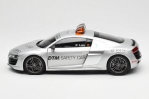 Audi R8 5.2 DTM Safety Car 2010 Kyosho 1:18 09216DTM Metal — billede 4 af 8