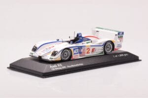 Audi R8 #2 E. Pirro / F. Biela / A. McNish 12 Hours of Sebring 2nd Place 2005 Minichamps 1:43 400051302 Metal — billede 2 af 4