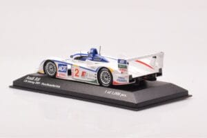 Audi R8 #2 E. Pirro / F. Biela / A. McNish 12 Hours of Sebring 2nd Place 2005 Minichamps 1:43 400051302 Metal — billede 3 af 4
