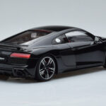 Audi R8 Performance Sort Kengfai 1:18 - image 3 of 10