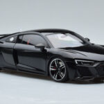 Audi R8 Performance Sort Kengfai 1:18 - image 6 of 10