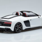 Audi R8 Spyder Performance Hvid Kengfai 1:18 - image 3 of 11