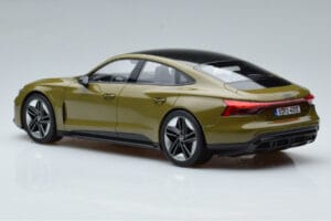 Audi RS E-Tron GT Olivengrøn Norev 1:18 188380 Metal — billede 5 af 6