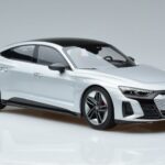 Audi RS e-tron GT Sølv Norev 1:18 188381 Metal - image 4 of 6