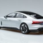 Audi RS e-tron GT Sølv Norev 1:18 188381 Metal - image 5 of 6