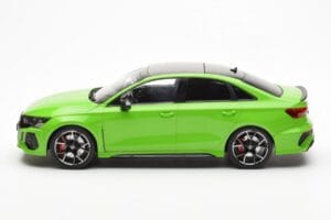 Audi RS3 8Y Sedan Grøn MCG 1:18 MCG18449 Metal — billede 3 af 6